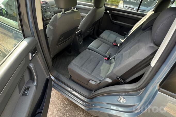 Volkswagen Touran 1 generation Minivan