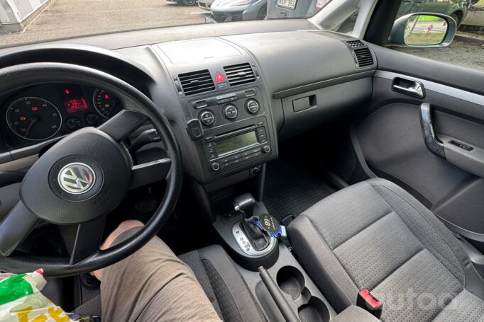 Volkswagen Touran 1 generation Minivan