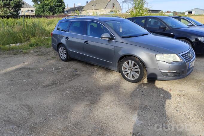 Volkswagen Passat B6 wagon 5-doors