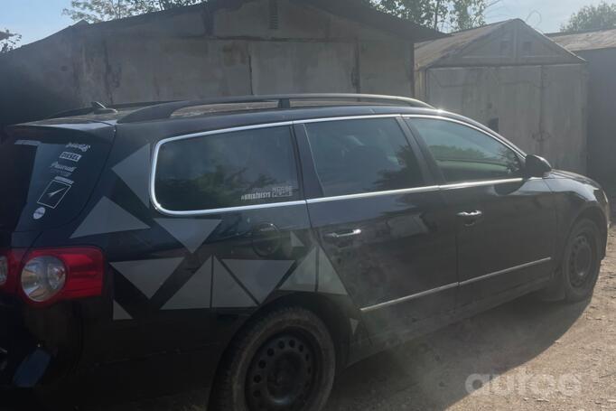 Volkswagen Passat B6 wagon 5-doors