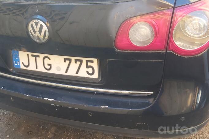 Volkswagen Passat B6 wagon 5-doors
