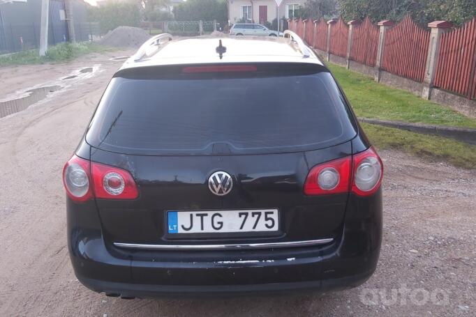 Volkswagen Passat B6 wagon 5-doors