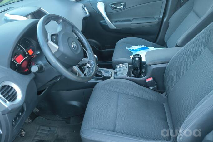 Renault Koleos 1 generation Crossover