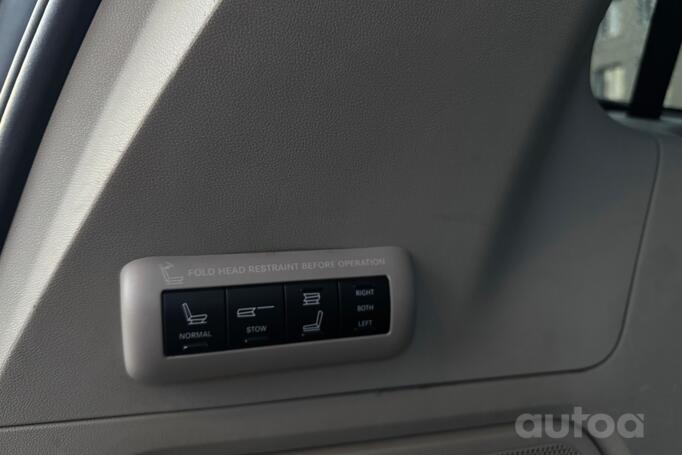 Chrysler Town & Country 5 generation [restyling]