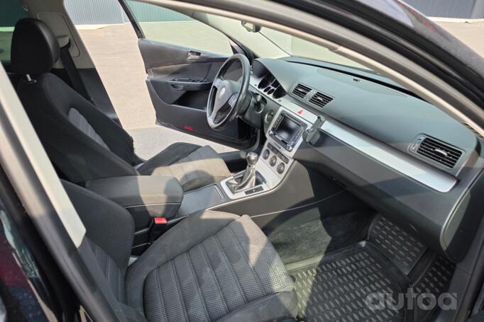 Volkswagen Passat B6 wagon 5-doors