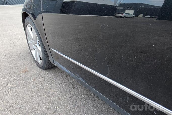 Volkswagen Passat B6 wagon 5-doors