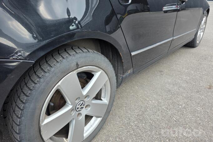 Volkswagen Passat B6 wagon 5-doors