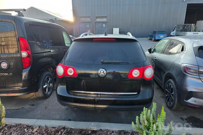 Volkswagen Passat B6 wagon 5-doors