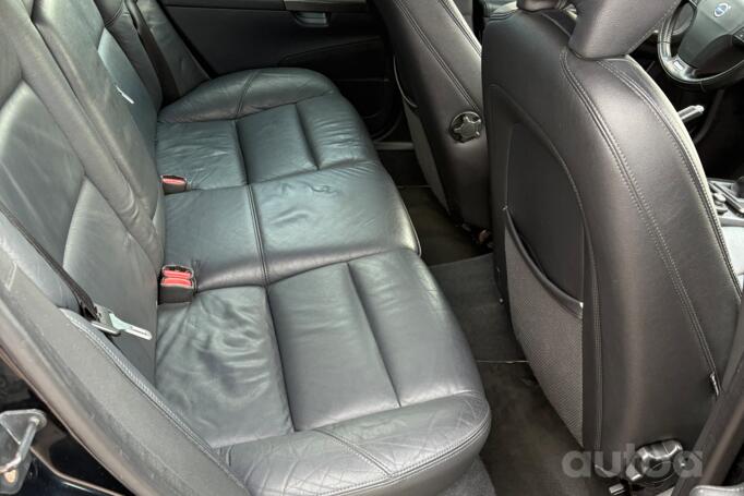 Volvo V50 1 generation [restyling]
