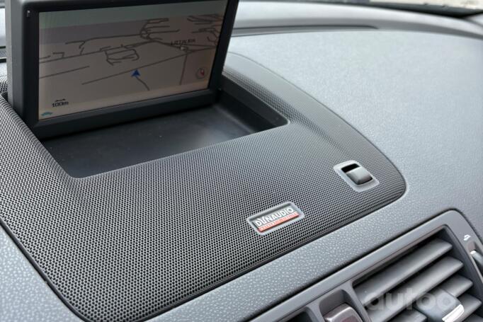 Volvo V50 1 generation [restyling]