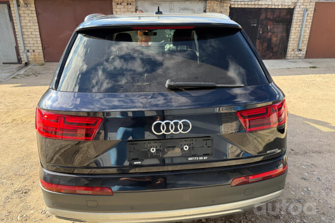 Audi Q7 4M Crossover