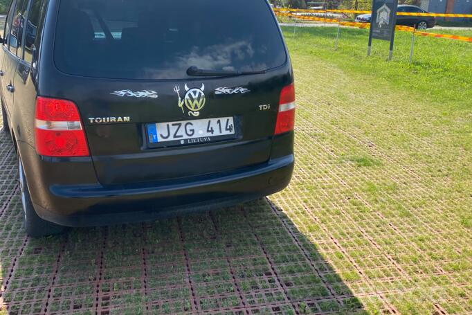 Volkswagen Touran 1 generation Minivan