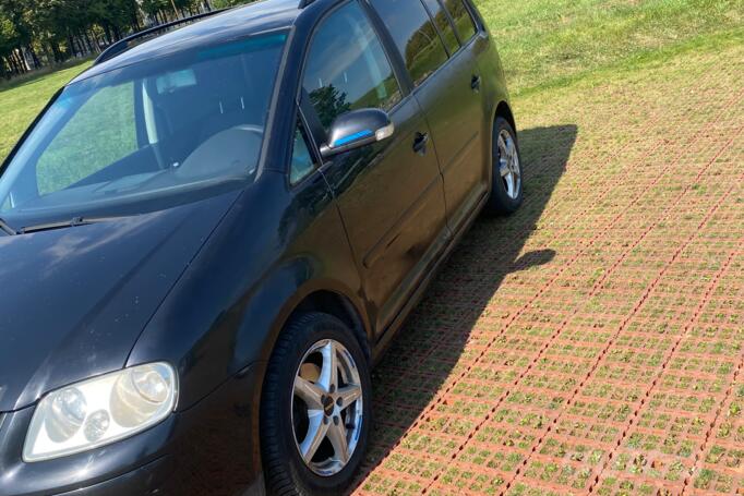 Volkswagen Touran 1 generation Minivan