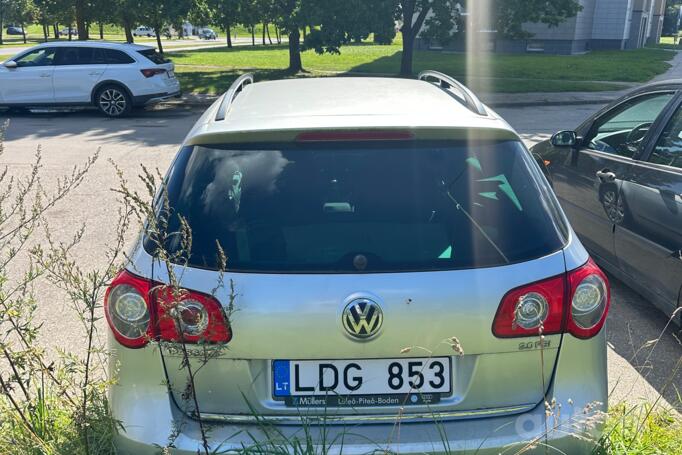 Volkswagen Passat B6 wagon 5-doors