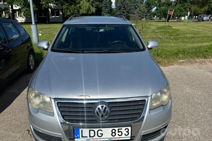 Volkswagen Passat B6 wagon 5-doors