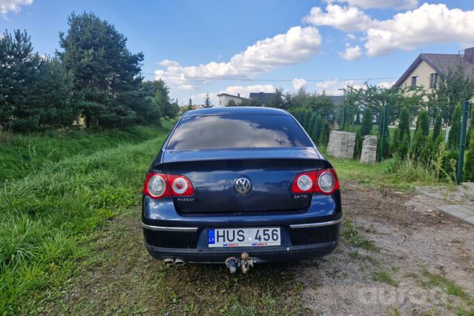 Volkswagen Passat B6 Sedan 4-doors