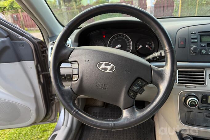 Hyundai Sonata NF Sedan