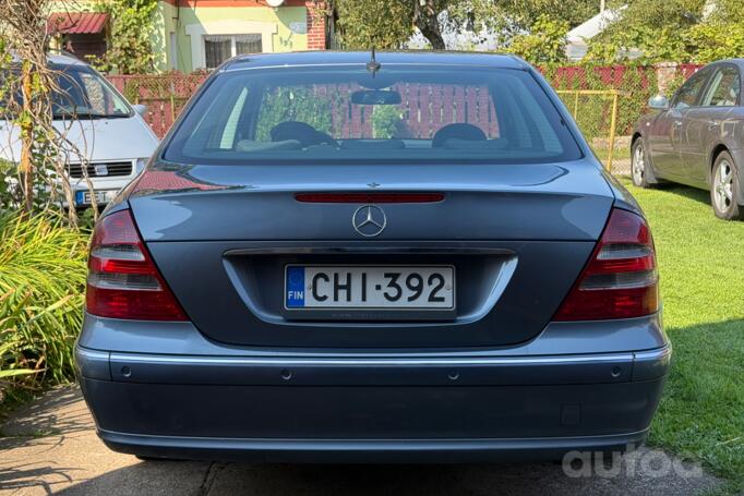 Mercedes-Benz E-Class W211 Sedan