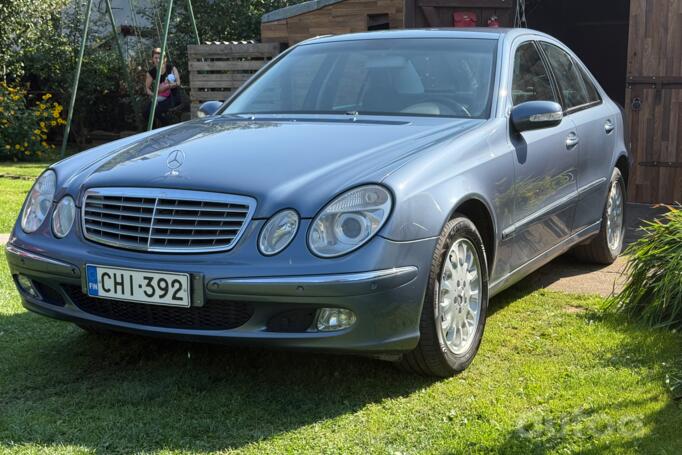 Mercedes-Benz E-Class W211 Sedan