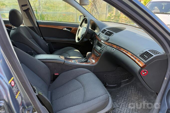 Mercedes-Benz E-Class W211 Sedan