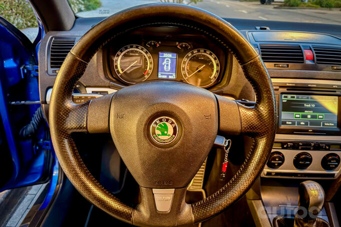 Skoda Octavia RS A5 liftback 