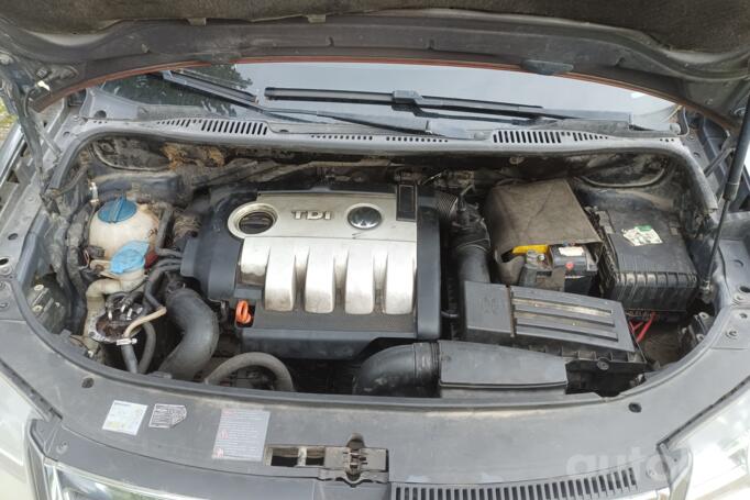 Volkswagen Touran 1 generation [restyling] Minivan 5-doors