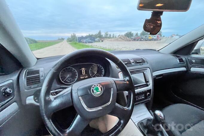 Skoda Octavia 2 generation [restyling] Liftback 5-doors