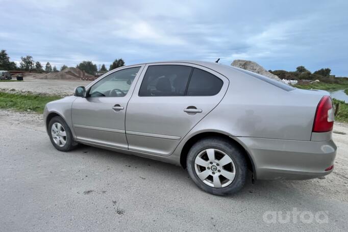 Skoda Octavia 2 generation [restyling] Liftback 5-doors