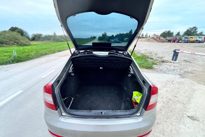 Skoda Octavia 2 generation [restyling] Liftback 5-doors