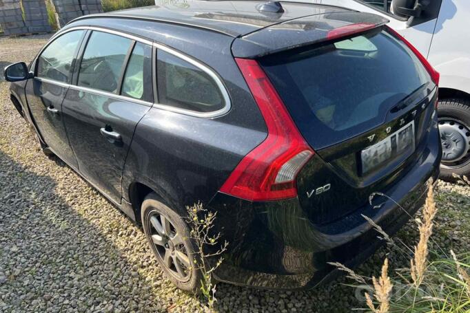 Volvo V60 1 generation wagon