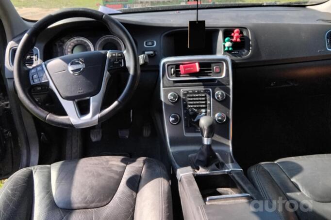 Volvo V60 1 generation wagon