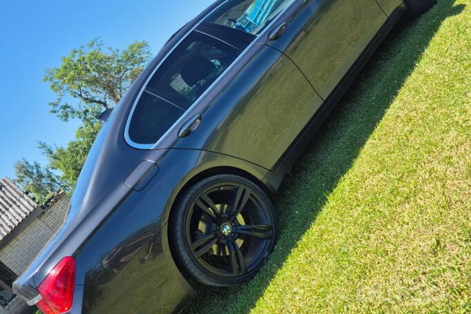 BMW 7 Series F01/F02 Sedan