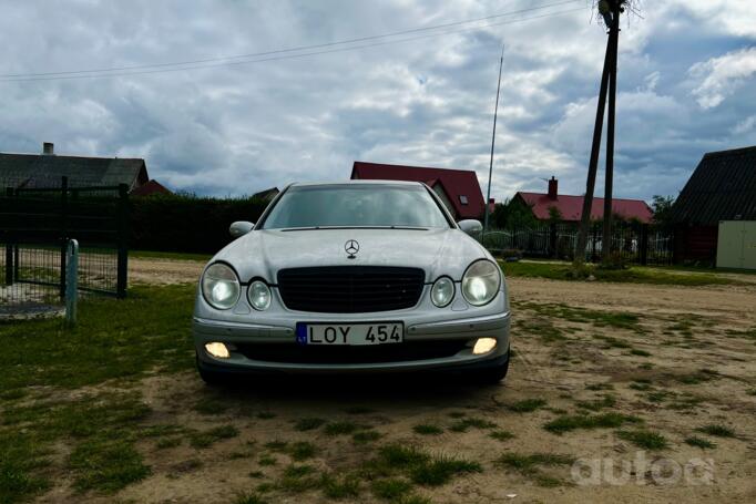Mercedes-Benz E-Class W211 Sedan