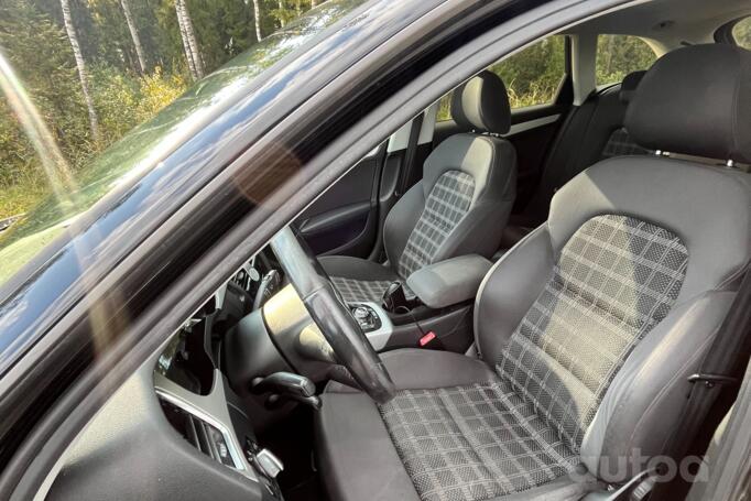 Audi A4 B8/8K wagon 5-doors