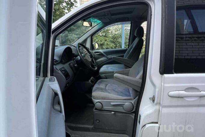 Mercedes-Benz Viano W639 Minivan
