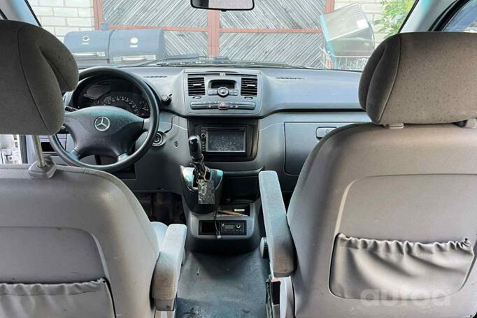 Mercedes-Benz Viano W639 Minivan