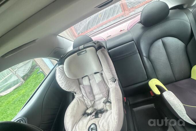 Mercedes-Benz CLK-Class C209 Coupe-Hardtop