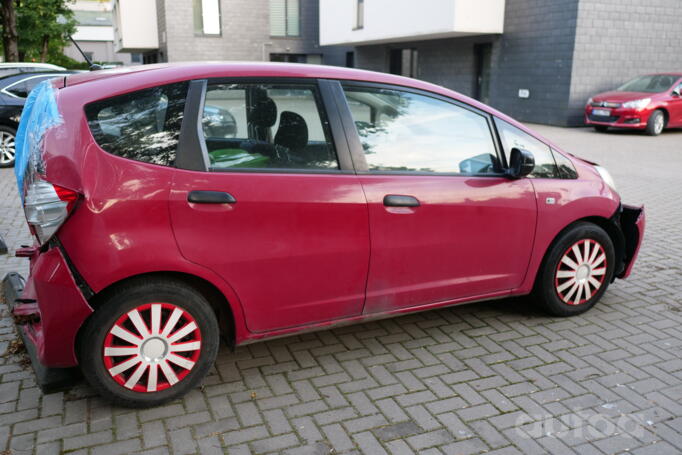 Honda Jazz 2 generation [restyling] Hatchback 5-doors