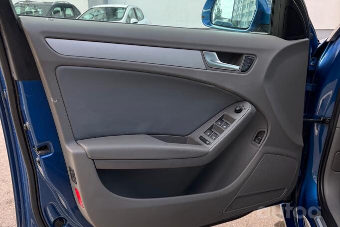 Audi A4 B8/8K Sedan 4-doors