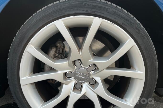 Audi A4 B8/8K Sedan 4-doors