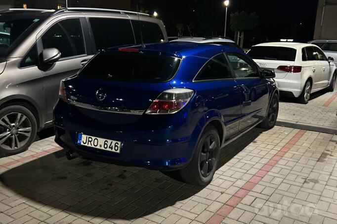 Opel Astra H Hatchback