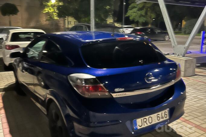 Opel Astra H Hatchback