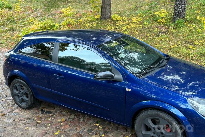 Opel Astra H Hatchback