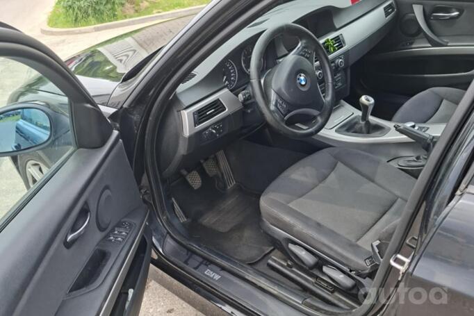 BMW 3 Series E90/E91/E92/E93 Sedan