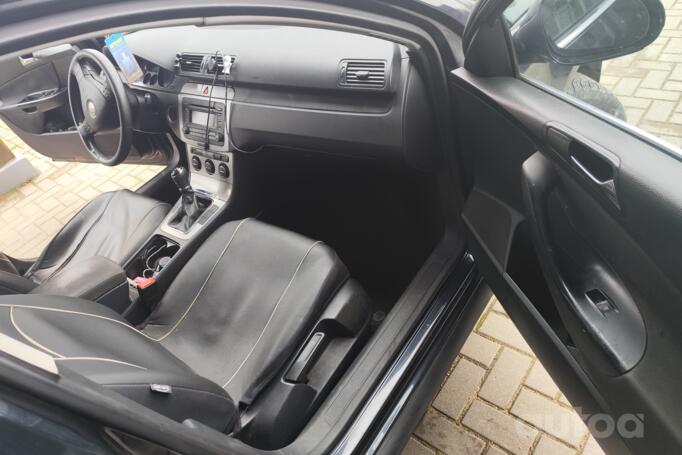 Volkswagen Passat B6 Sedan 4-doors