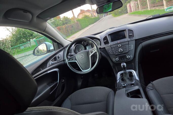Opel Insignia A Sports Tourer OPC wagon 5-doors