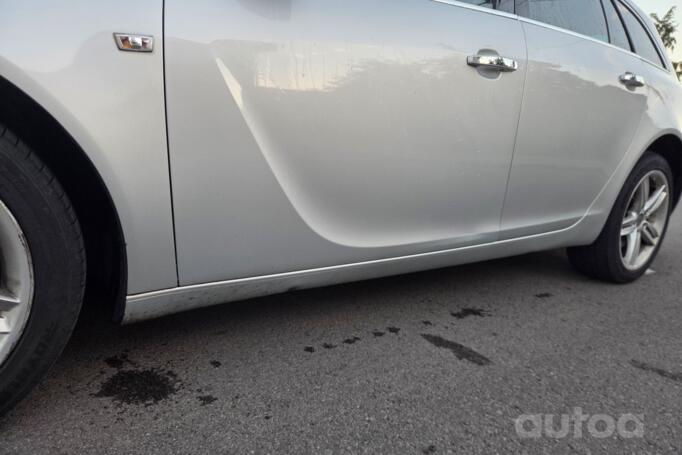 Opel Insignia A Sports Tourer OPC wagon 5-doors