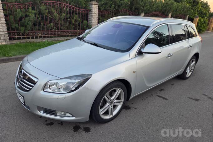 Opel Insignia A Sports Tourer OPC wagon 5-doors