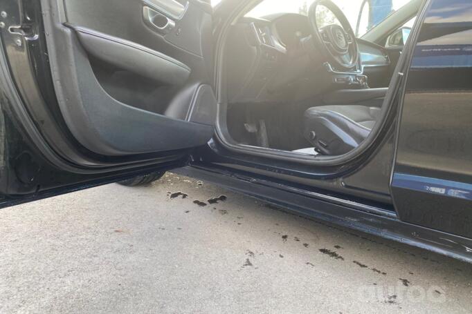 Volvo V90 2 generation Cross Country wagon