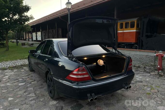 Mercedes-Benz S-Class W220 Sedan